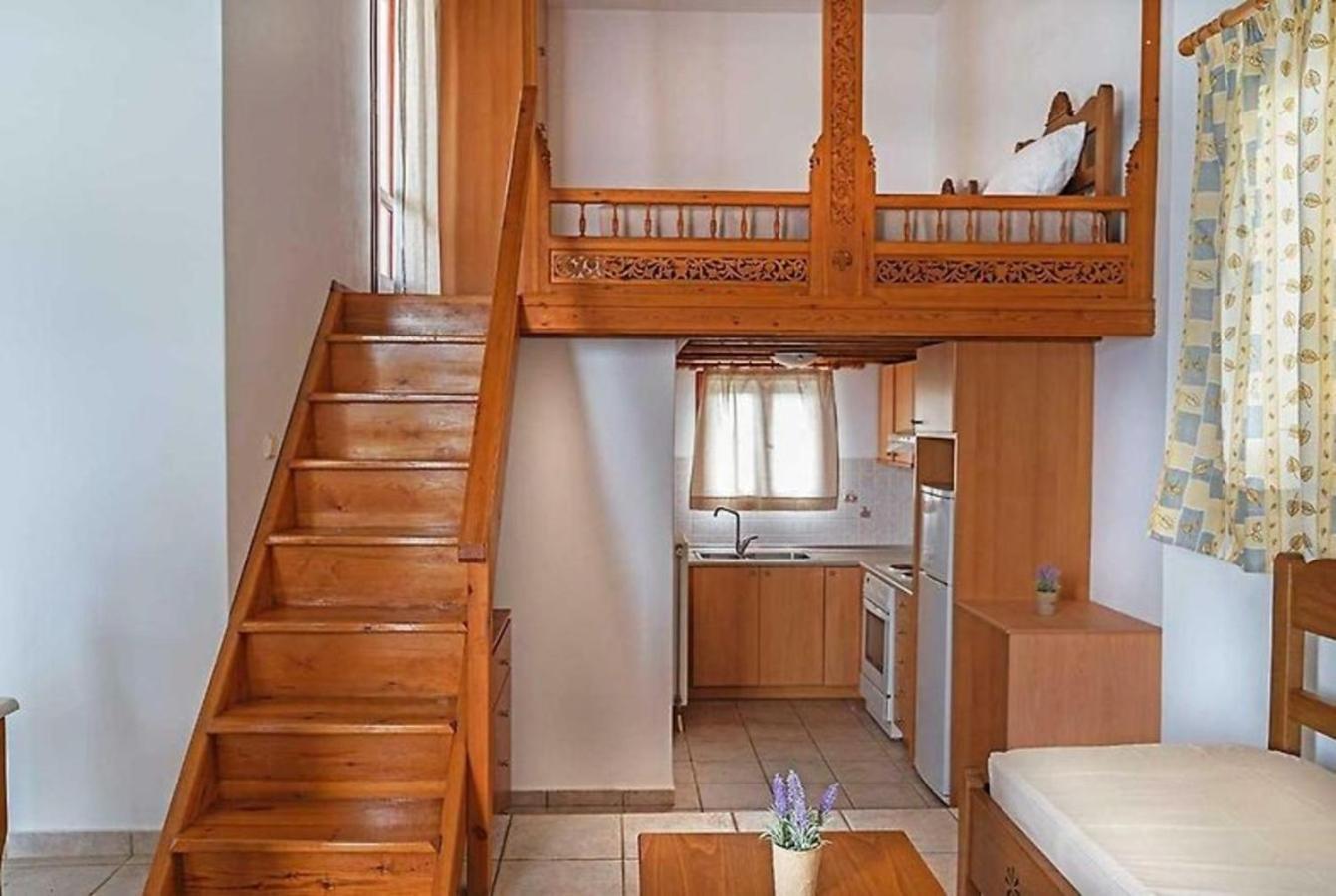 Horizon Skyrian House