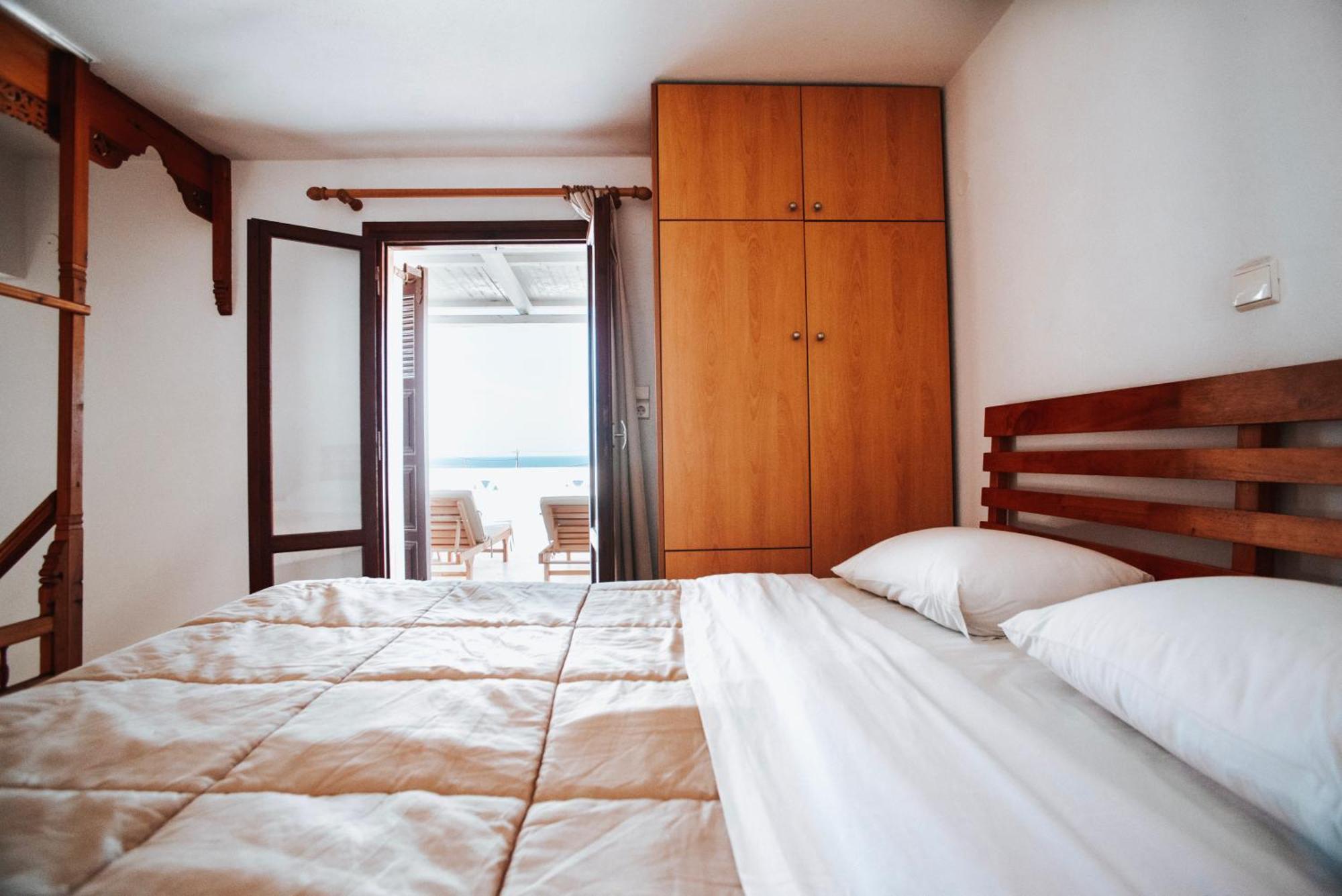 Horizon Skyrian House Skyros